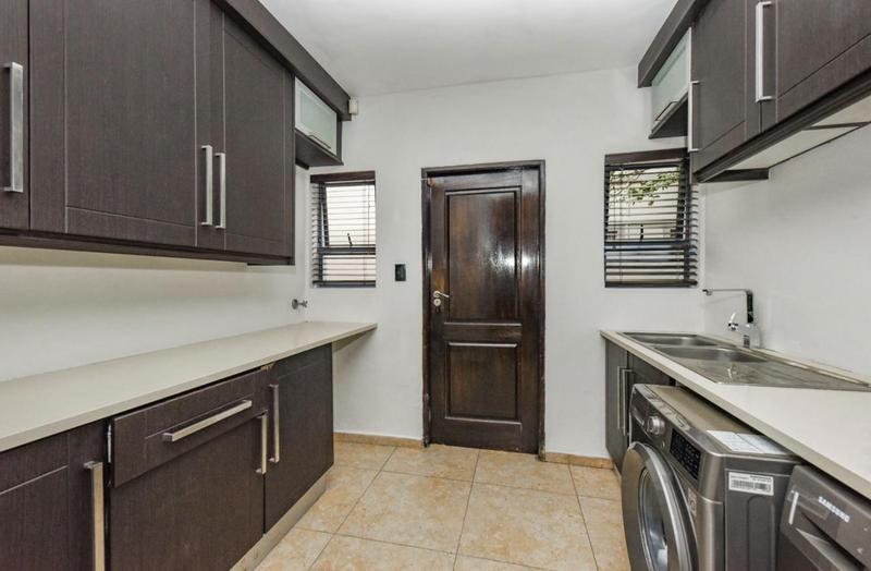 To Let 5 Bedroom Property for Rent in Beverley Gauteng