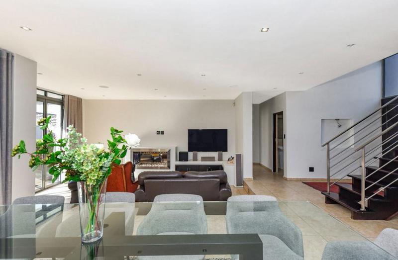 To Let 5 Bedroom Property for Rent in Beverley Gauteng