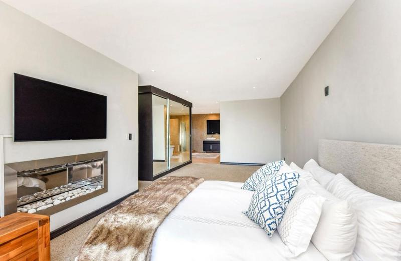 To Let 5 Bedroom Property for Rent in Beverley Gauteng