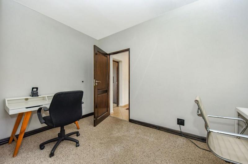 To Let 5 Bedroom Property for Rent in Beverley Gauteng