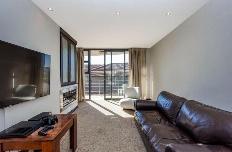 To Let 5 Bedroom Property for Rent in Beverley Gauteng