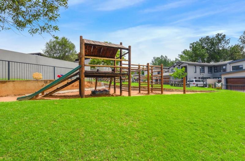 To Let 5 Bedroom Property for Rent in Beverley Gauteng