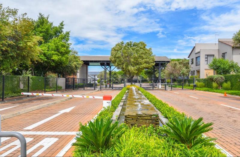 To Let 5 Bedroom Property for Rent in Beverley Gauteng