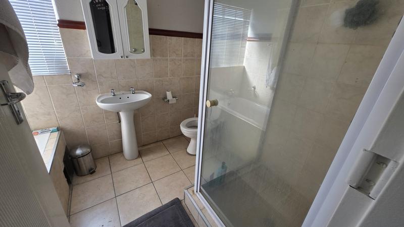 2 Bedroom Property for Sale in Annlin Gauteng