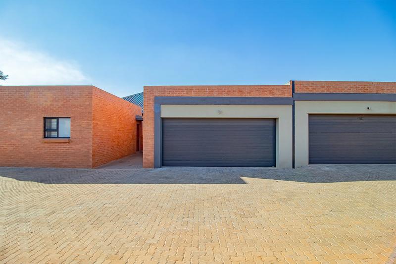 2 Bedroom Property for Sale in Annlin Gauteng