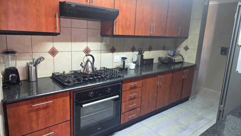 4 Bedroom Property for Sale in Doornpoort Gauteng