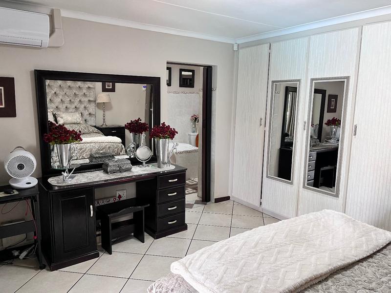 4 Bedroom Property for Sale in Montana Tuine Gauteng