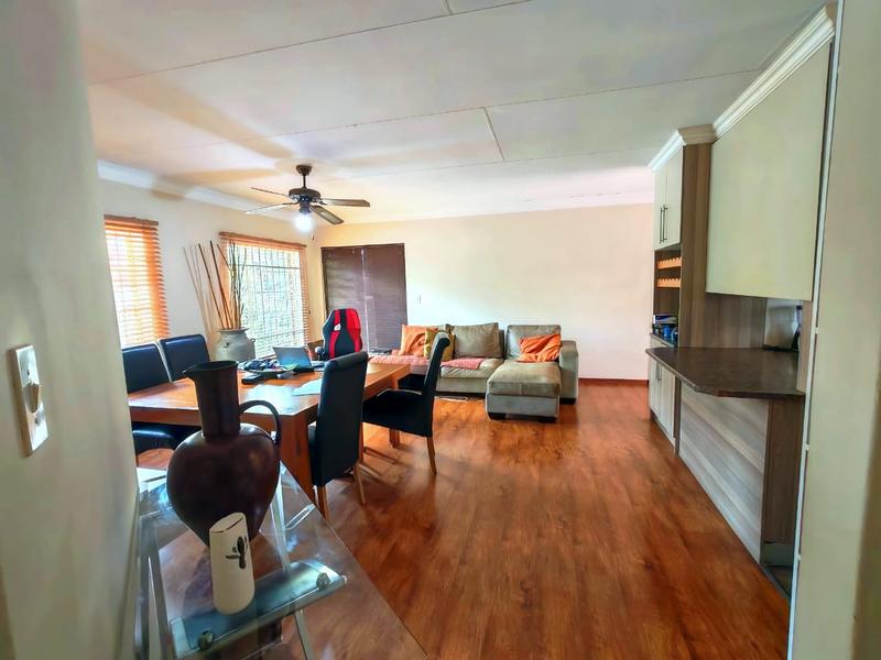 3 Bedroom Property for Sale in Sinoville Gauteng