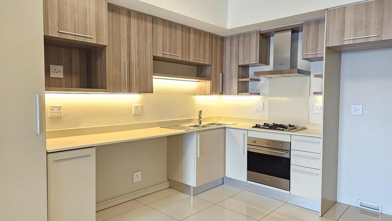 To Let 2 Bedroom Property for Rent in Rosebank Gauteng