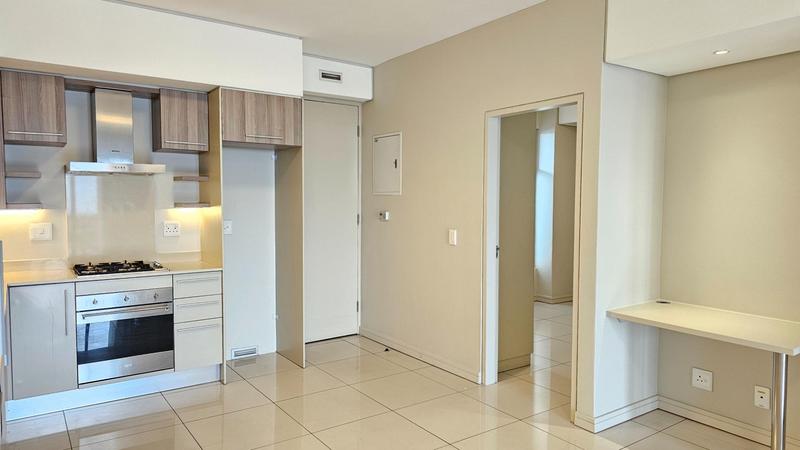 To Let 2 Bedroom Property for Rent in Rosebank Gauteng