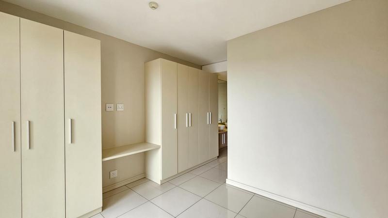 To Let 2 Bedroom Property for Rent in Rosebank Gauteng