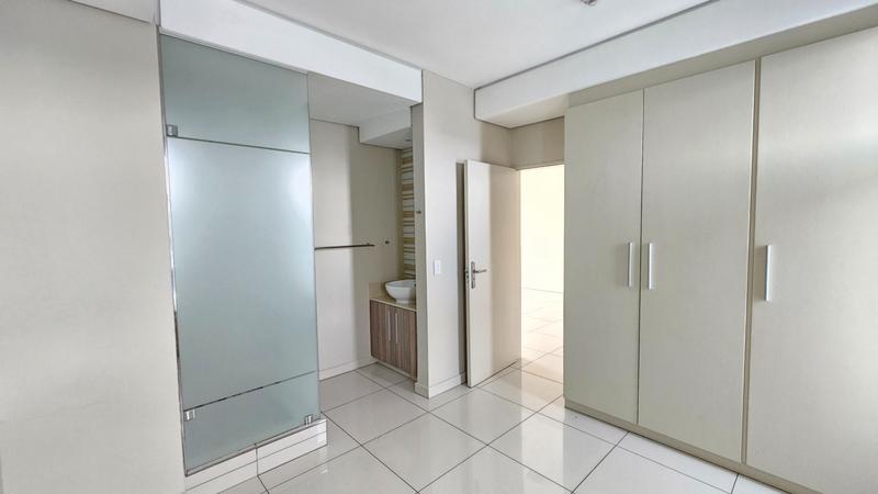 To Let 2 Bedroom Property for Rent in Rosebank Gauteng