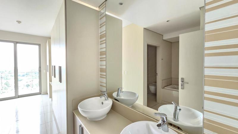 To Let 2 Bedroom Property for Rent in Rosebank Gauteng