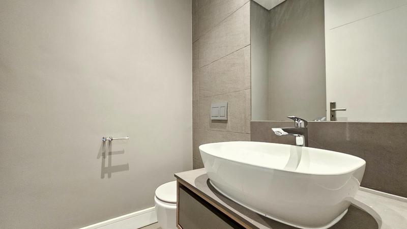 To Let 3 Bedroom Property for Rent in Rosebank Gauteng