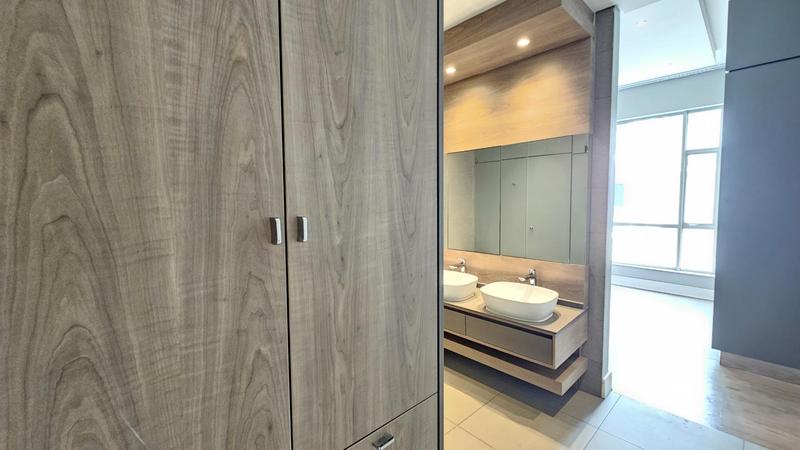 To Let 3 Bedroom Property for Rent in Rosebank Gauteng