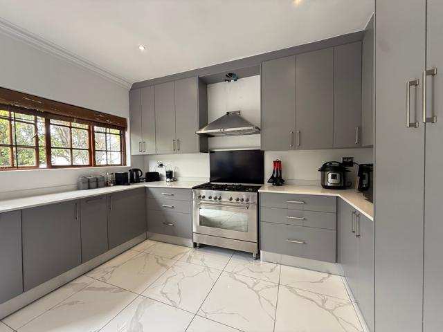 3 Bedroom Property for Sale in Bryanston Gauteng