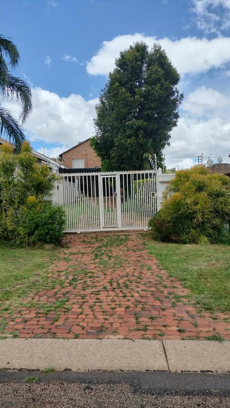 3 Bedroom Property for Sale in Eersterust Gauteng