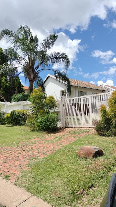 3 Bedroom Property for Sale in Eersterust Gauteng