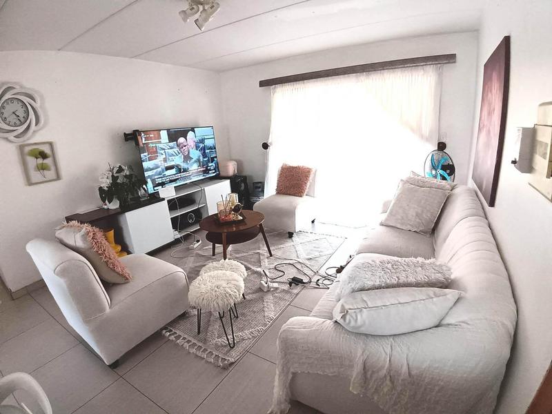 2 Bedroom Property for Sale in Noordwyk Gauteng