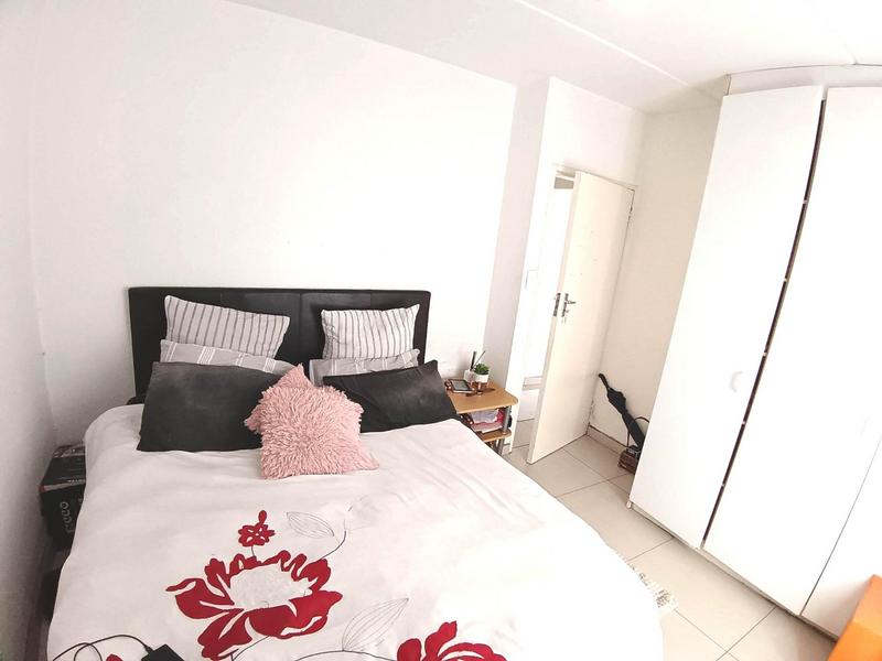 2 Bedroom Property for Sale in Noordwyk Gauteng