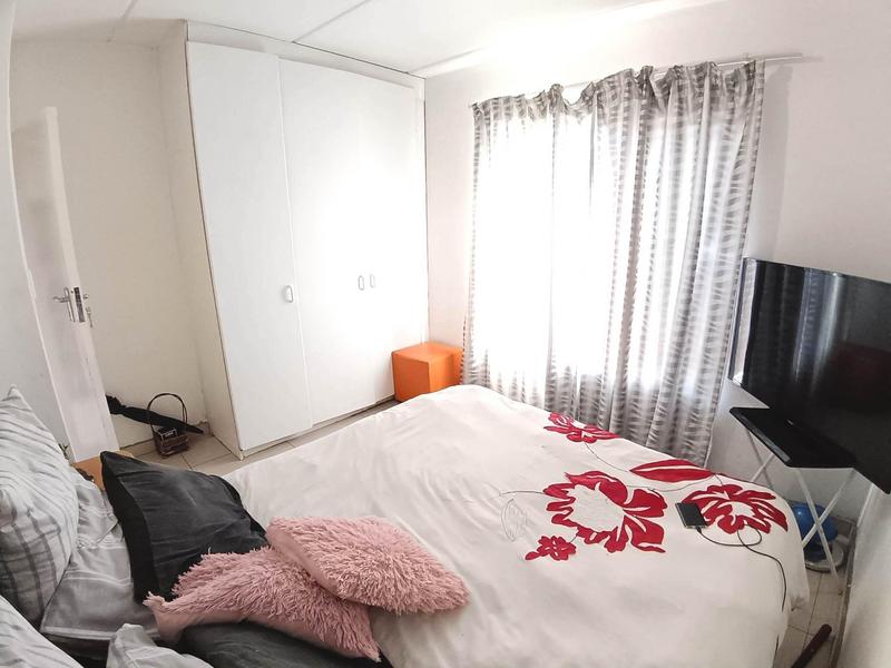 2 Bedroom Property for Sale in Noordwyk Gauteng