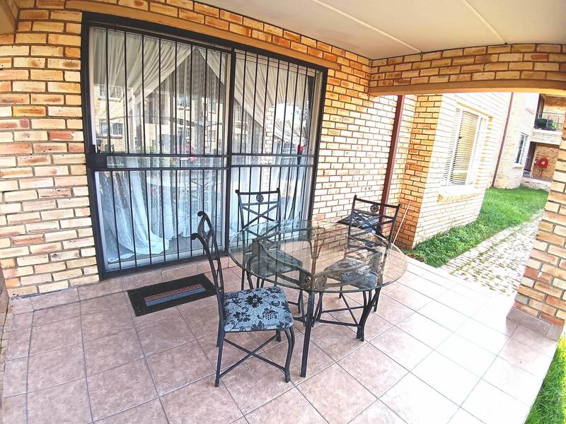 2 Bedroom Property for Sale in Noordwyk Gauteng
