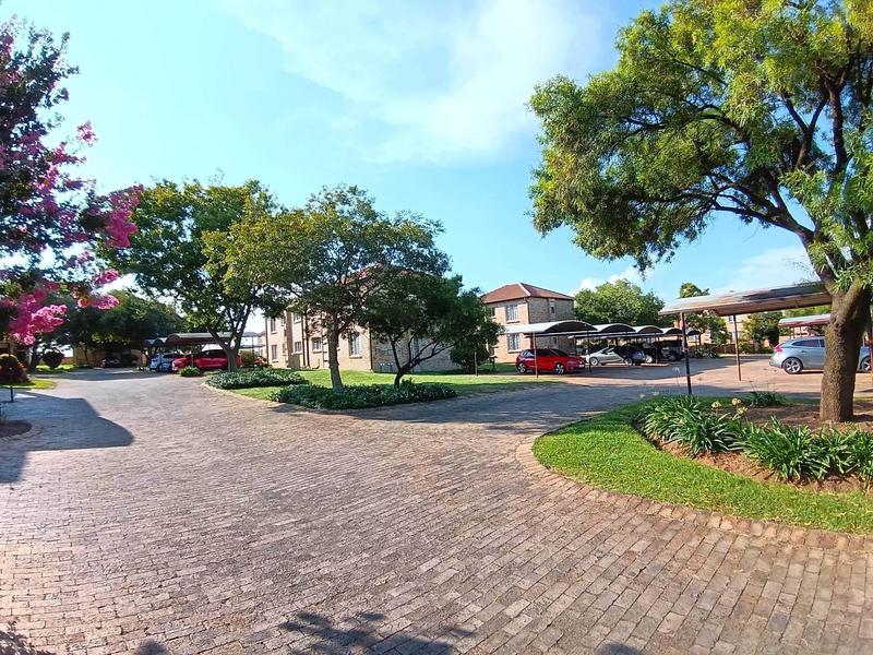 2 Bedroom Property for Sale in Noordwyk Gauteng