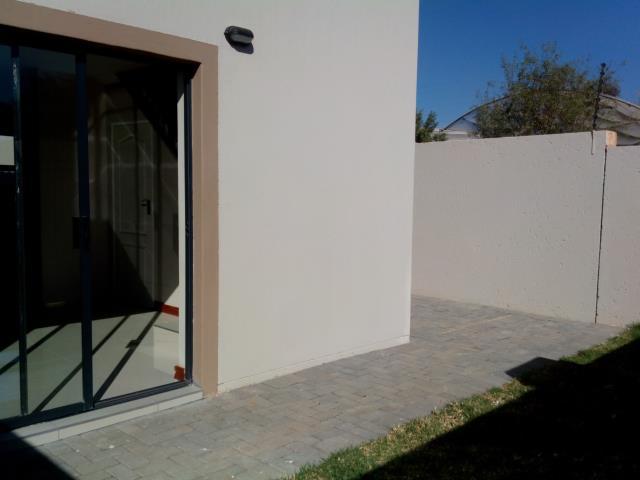 To Let 2 Bedroom Property for Rent in Akasia Gauteng