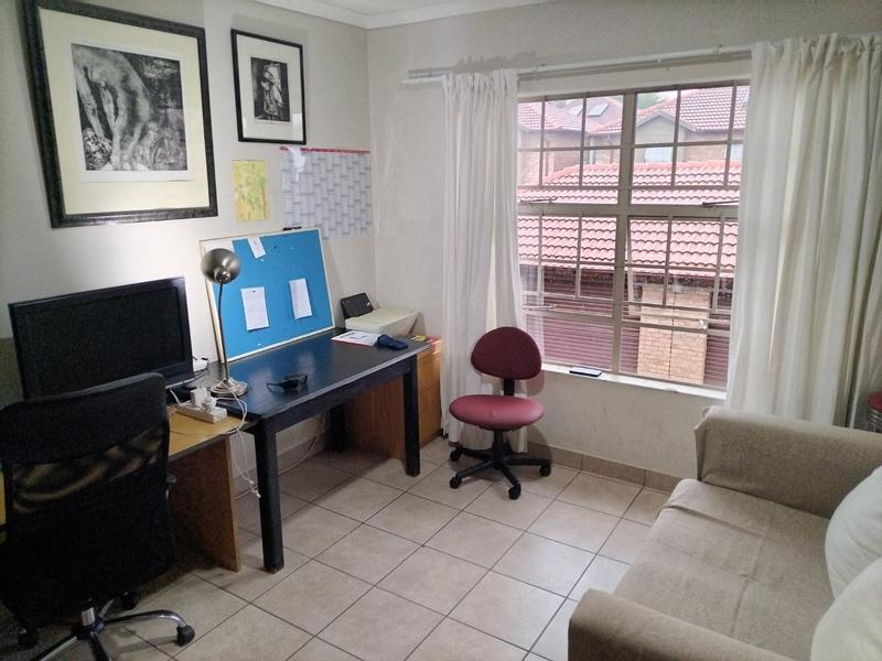 4 Bedroom Property for Sale in Hazeldean Gauteng