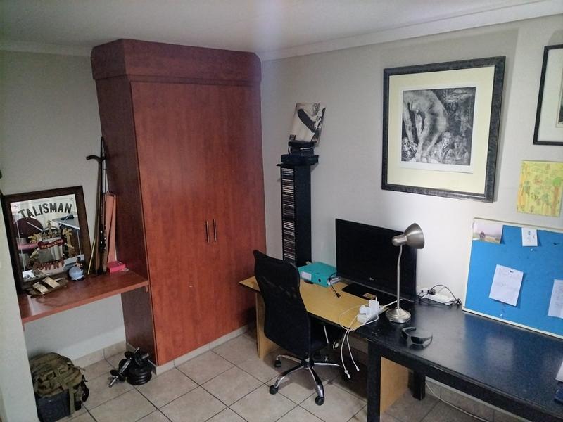 4 Bedroom Property for Sale in Hazeldean Gauteng