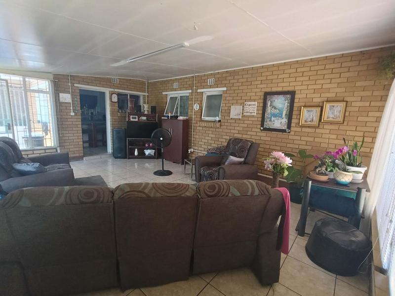 3 Bedroom Property for Sale in Lodeyko Gauteng