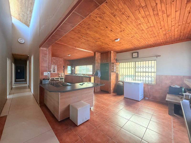 4 Bedroom Property for Sale in Flora Gardens Gauteng