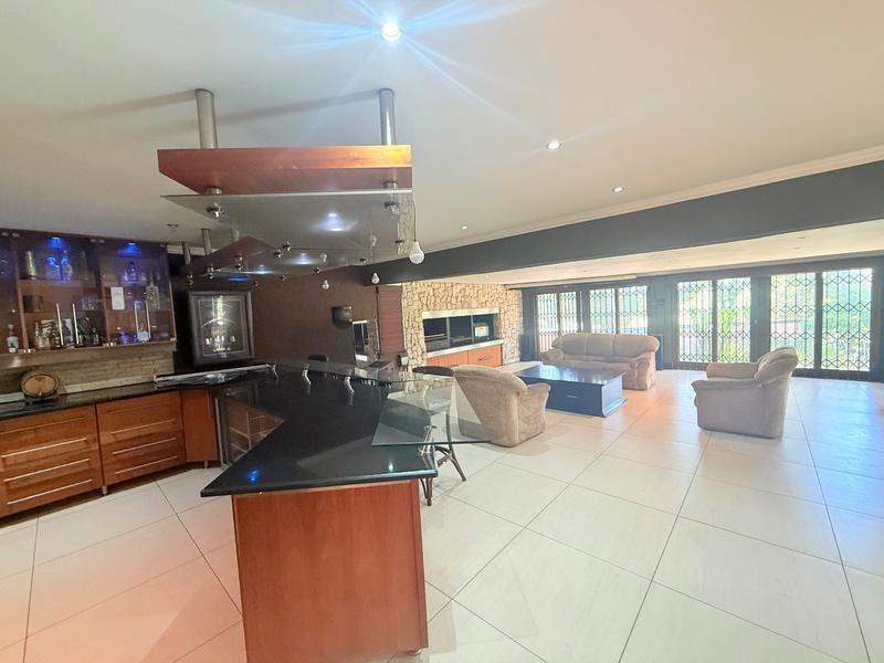 4 Bedroom Property for Sale in Flora Gardens Gauteng
