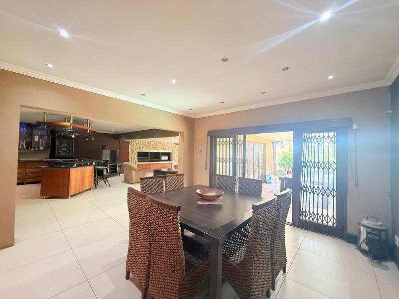 4 Bedroom Property for Sale in Flora Gardens Gauteng