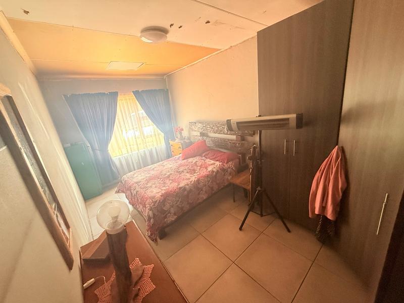 4 Bedroom Property for Sale in Flora Gardens Gauteng