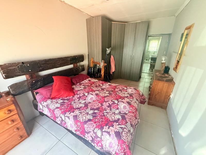 4 Bedroom Property for Sale in Flora Gardens Gauteng