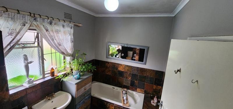 3 Bedroom Property for Sale in Flora Gardens Gauteng