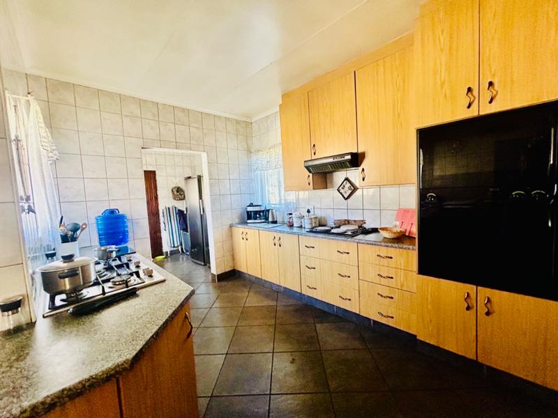 3 Bedroom Property for Sale in Flora Gardens Gauteng