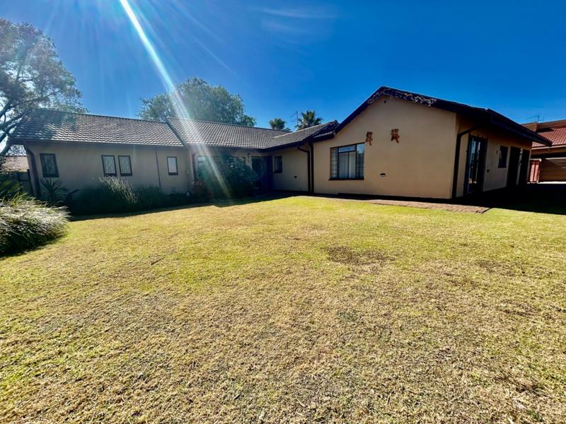 3 Bedroom Property for Sale in Flora Gardens Gauteng