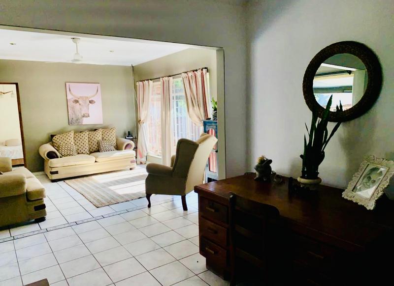 4 Bedroom Property for Sale in Flora Gardens Gauteng