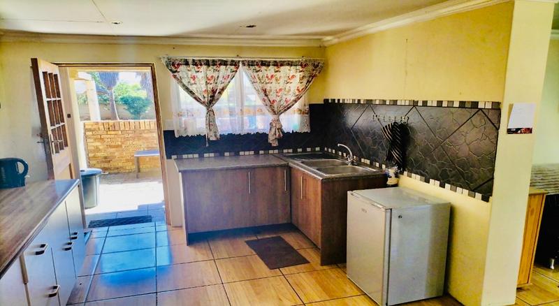 4 Bedroom Property for Sale in Flora Gardens Gauteng