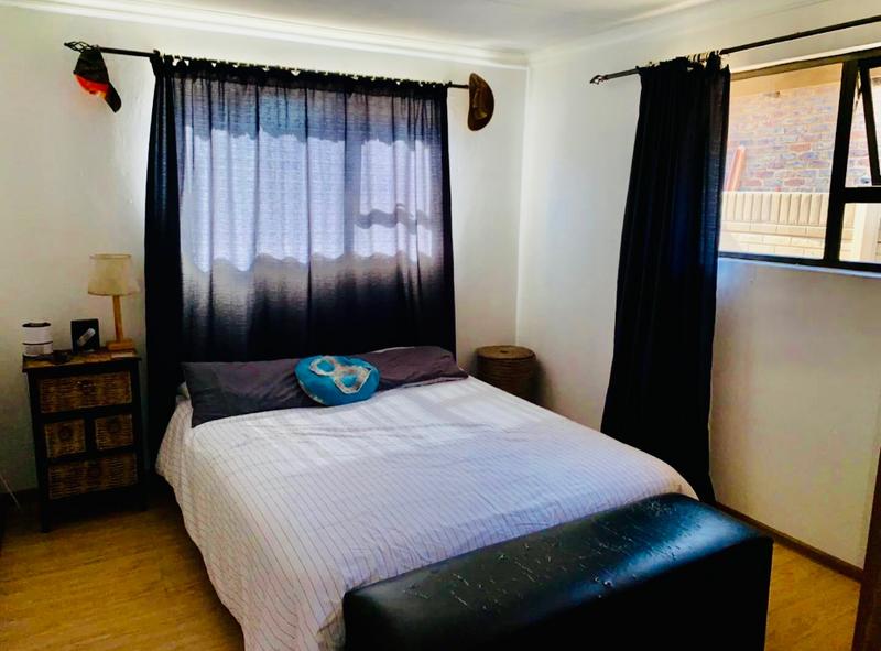 4 Bedroom Property for Sale in Flora Gardens Gauteng