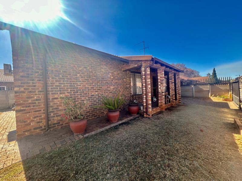 3 Bedroom Property for Sale in Vanderbijlpark CE 1 Gauteng