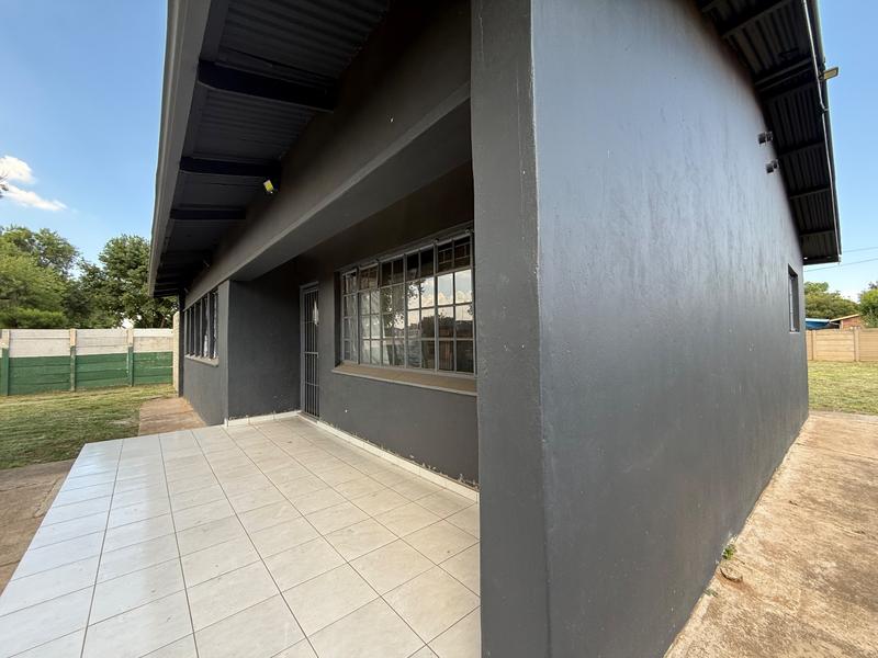 6 Bedroom Property for Sale in Vanderbijlpark CE 2 Gauteng