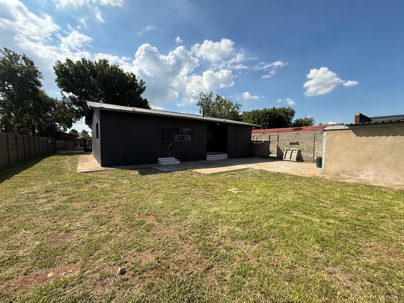 6 Bedroom Property for Sale in Vanderbijlpark CE 2 Gauteng