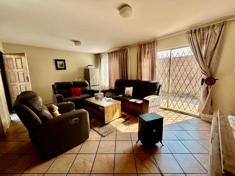 2 Bedroom Property for Sale in Vanderbijlpark CE Gauteng
