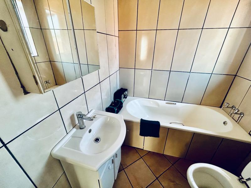 2 Bedroom Property for Sale in Vanderbijlpark CE Gauteng