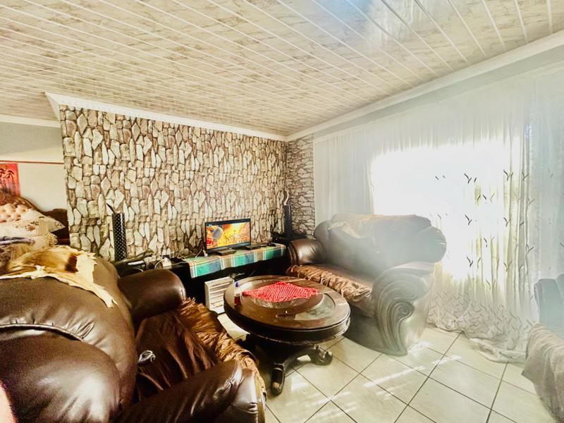 2 Bedroom Property for Sale in Vanderbijlpark CE 4 Gauteng