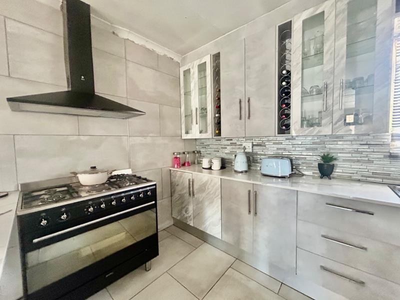 3 Bedroom Property for Sale in Vanderbijlpark CW Gauteng