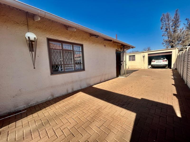 3 Bedroom Property for Sale in Vanderbijlpark CW Gauteng